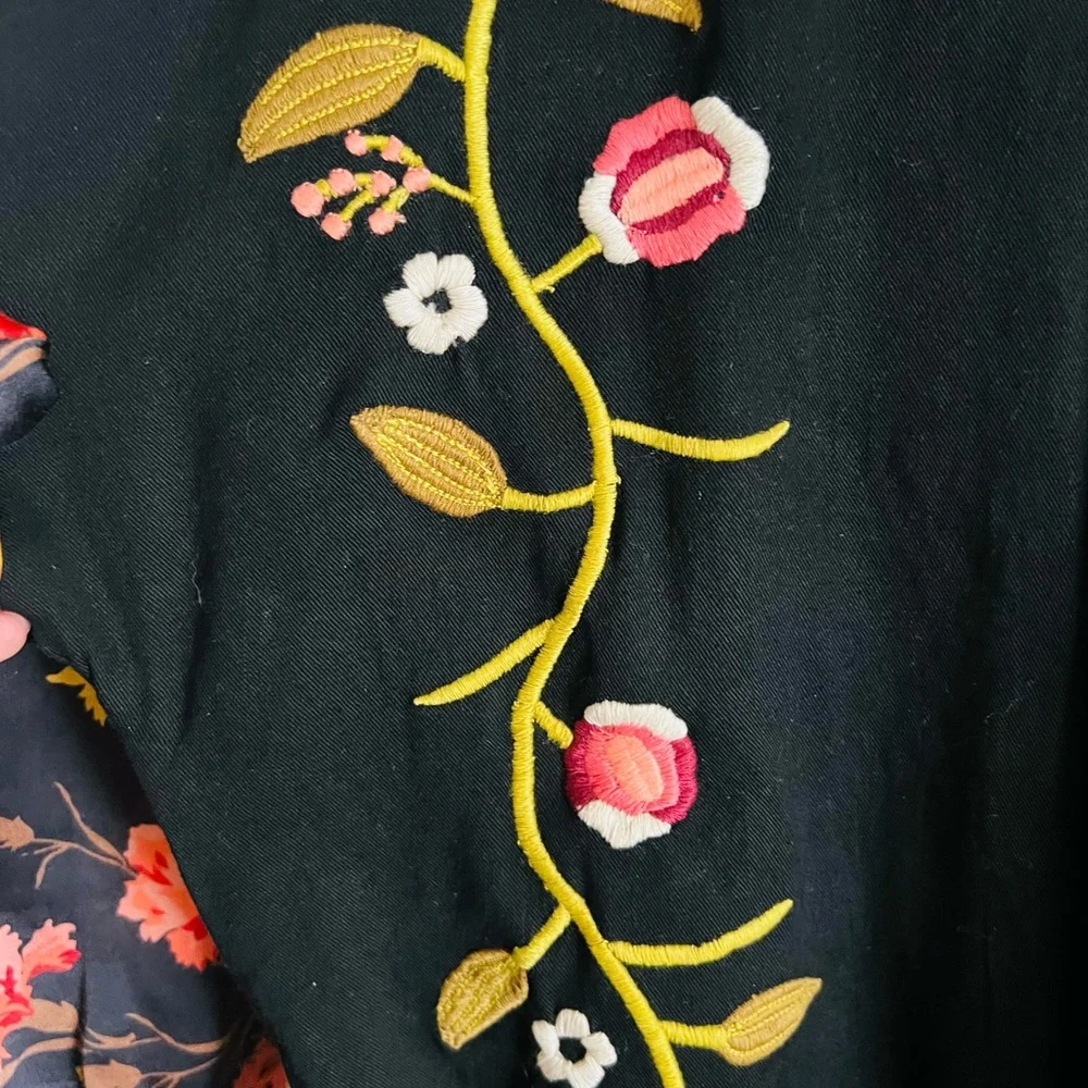 ARATTA Floral Embroidered Kimono - Picture 8 of 14